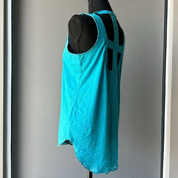 NWOT Chaser Sleeveless Tank Top Cut-Out Back Festival Style in Turquoise Small - Picture 4 of 16